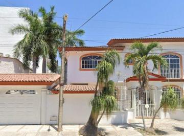 Casa de 4 habitaciones, Puerto Vallarta · Casa en Venta en Calle Havre, Diaz Ordaz, Puerto Vallarta, Jalisco