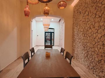 Casa · 230m² · 4 Recámaras · Casa en Venta en Paseo de Montejo Mérida Bella Propiedad Amueblada