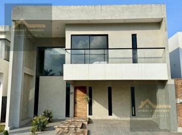 Casa · 216m² · 3 Recámaras · 2 Estacionamientos · Casa en Venta Fraccionamiento Los Manantiales, Riviera Veracruzana, Alvarado, Veracruz