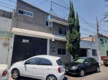 Casa · 436m² · 2 Recámaras · 5 Estacionamientos · Casa en Venta en Col. San Rafael