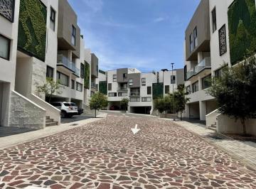 Casa de 3 habitaciones, El Marqués · Townhouse Funcional y Elegante en La Mejor Zona de Zibatá