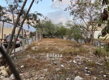 Terreno Comercial en Renta en Santa Catarina Centro · Terreno Comercial en Renta en Santa Catarina Centro