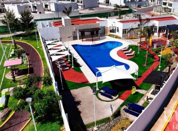 Casa · 125m² · 3 Recámaras · 1 Estacionamiento · Casa en Venta Nueva, 3 Recamaras, Roof Garden y Casa Club con Alberca | Aceptamos Creditos.