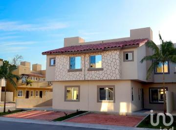 Casa · 118m² · 3 Recámaras · 2 Estacionamientos · Casa Nueva en Venta en Cancún (Polígono Sur), de 3 Recámaras, Amenidades Para Toda La Familia
