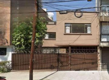 Casa de 4 habitaciones, Miguel Hidalgo · Casa en Venta en Av Irrigacion Col. Irrigación Miguel Hidalgo Ciudad de México