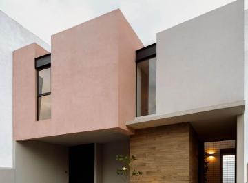 Casa · 247m² · 3 Recámaras · 2 Estacionamientos · Casa Amplia en Venta en Zibatá, Querétaro