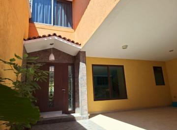 Casa de 4 habitaciones, Puebla · Casa de 354 m² con 4 Recámaras en Venta, San José Mayorazgo