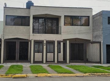 Casa · 290m² · 4 Recámaras · 2 Estacionamientos · Casa en Venta - Jardines de Santa Mónica