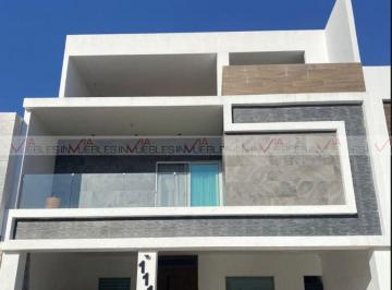 Casa · 501m² · 4 Recámaras · Casa en Venta en Valle de Cristal