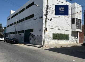 Bodega comercial · Bodega Industrial en Barrio San Miguel