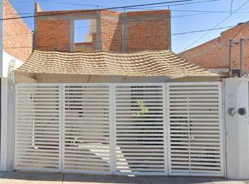 Casa de 3 habitaciones, Aguascalientes · Bella Casa en Remate en Alborada, Vistas del Sol III, Aguascalientes, Ags.