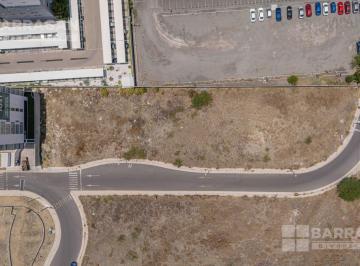 Terreno / Lote · 3056m² · Terreno en Venta Oportunidad Para Inversionistas y Desarrolladores, Esquina Estratégica en Juriquilla
