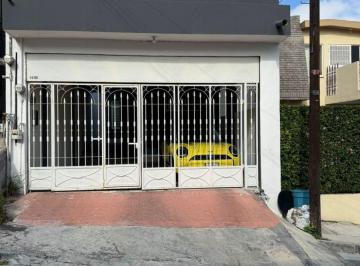 Casa de 1 habitación, Monterrey · Casa en Venta en Pio X