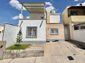 Casa · 109m² · 2 Recámaras · 2 Estacionamientos · Casa en Renta en Fracc Los Arroyos III