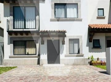 Casa · 3 Recámaras · Casa en Fraccionamiento Casco Viejo