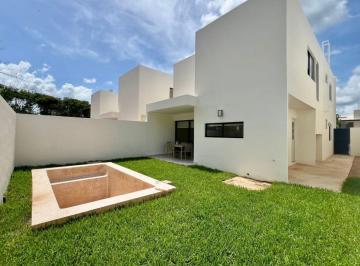 Casa de 3 habitaciones, Mérida · Casa Residencial en Venta con Parque Lineal, Cholul, Mérida