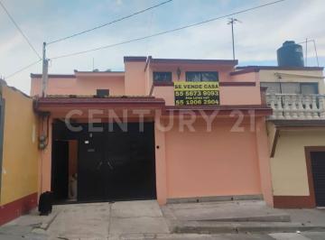 Casa · 90m² · 4 Recámaras · 1 Estacionamiento · Casa en Venta en San Agustín, Tláhuac