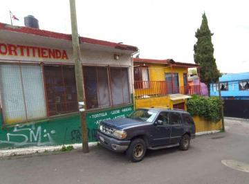 Casa de 3 habitaciones, Cuajimalpa de Morelos · Casa en Venta en Zentlapatl con Locales Comerciales