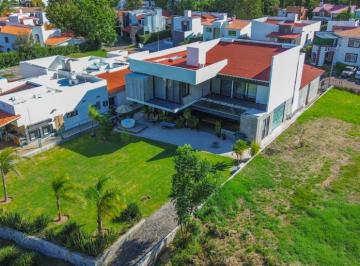 Casa de 4 habitaciones, San Juan del Río · Casa en Venta Residencial Campestre y Club de Golf San Gil, Privilegiada a Pie del Brllo Lago
