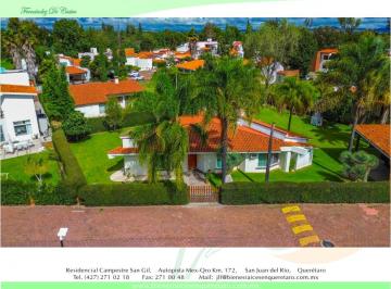 Casa de 3 habitaciones, San Juan del Río · Casa Maga en Ubicacion Interior en El Triangulo del Silencio con Gran y Bello Jardin