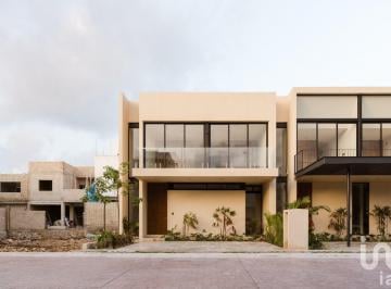 Casa · 241m² · 3 Recámaras · 2 Estacionamientos · Casa en Venta Residencial Rio Bravo