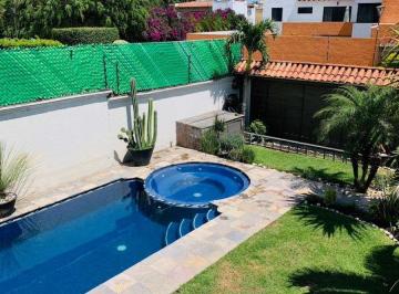 Casa de 3 habitaciones, Cuernavaca · Casa con Alberca y Jardín en Fraccionamiento San Jerónimo de Ahuatepec - $6'300,000