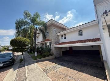 Casa de 4 habitaciones, Zapopan · Parque de La Castellana Casa con 4 Recámaras y 420 m² de Terreno en Venta en Parque de La Castellana