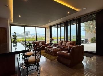 Casa · 1500m² · 4 Recámaras · 6 Estacionamientos · Casa en Venta en El Molino León Guanajuato Zona Norte