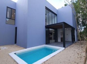 Casa de 3 habitaciones, Mérida · Casa con Alberca Privada, Vestíbulo, en Venta, Yucatan Country Club, Mérida.