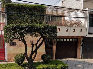 Casa de 3 habitaciones, Benito Juárez · Casa en Insurgentes de Recuperacion Bancaria!