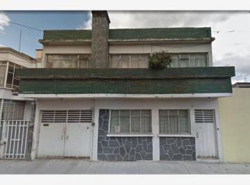 Casa de 3 habitaciones, Coyoacán · Oportunidad en Venta de Remate Bancario en Coyoacán Col El Reloj, a 10 Min. del Estadio Azteca.