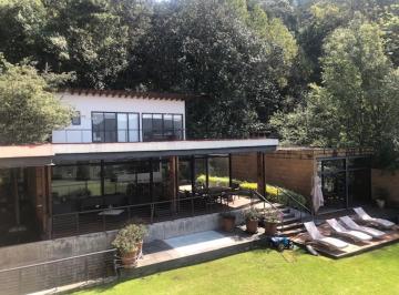 Vista al lago, rodeada de bosque · Venta Casa con Hermosa Vista Valle de Bravo