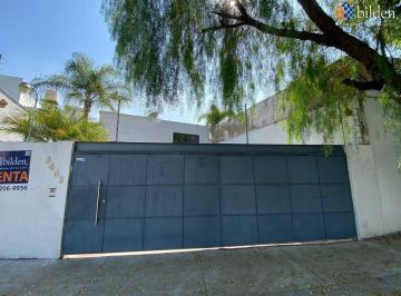 Casa · 362m² · 3 Recámaras · 4 Estacionamientos · Casa en Renta en Av Pablo Neruda Guadalajara
