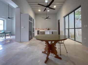 Casa · 200m² · 3 Recámaras · Casa Lise y Arturo: Where Nature And Elegance Meet in Mérida