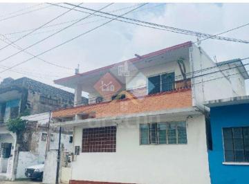 Casa · 210m² · 4 Recámaras · Casa en Venta en Zona Centro Tampico