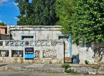 Bodega comercial , Mérida · Casa Para Remodelar en Venta Ubicada en El Centro de Merida