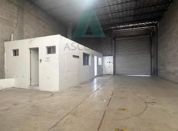 Bodega comercial · 380m² · 3 Estacionamientos · Renta de Bodega Comercial por Complejo Industrial Norte, Tanch