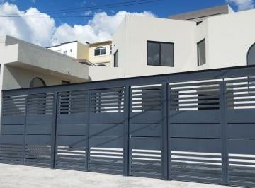 Oficina , Querétaro · En Renta Espacio Usos Multiples Puede Ser Para Oficinas, Clases de Yoga, Clases Pilates, Spa.