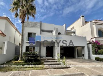 Casa · 525m² · 5 Recámaras · 2 Estacionamientos · Casa en Venta en Residencial San Francisco (5 Recámaras - Alberca)