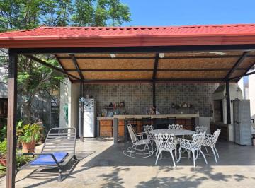 Casa de 2 habitaciones, Cadereyta Jiménez · Hermosa Casa Muy Bien Ubicada a 500 m del Rancho "El Texano"