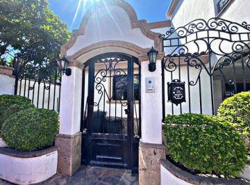 Casa · 291m² · 3 Recámaras · 2 Estacionamientos · Casa en Venta en Seminario Residencial de Hermosillo