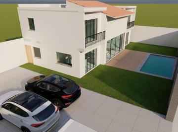 Casa · 447m² · 3 Recámaras · 3 Estacionamientos · Preventa de Casa Nueva con Alberca y Jardin Privados en Xochitepec