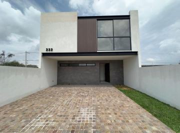 Casa de 3 habitaciones, León · Casa en Venta en Bosques de Breda