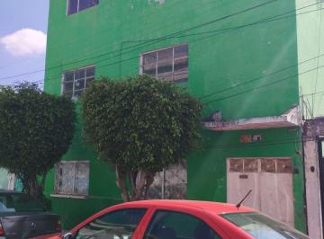Casa de 5 habitaciones, Iztapalapa · Terreno con Construccion Ideal Para Inversión, Remodelar o Construir