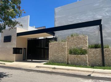 Departamento de 2 habitaciones, Mérida · Town House en Renta en Temozón Norte, en Privada