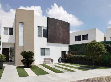 Casa en condominio de 3 habitaciones, Querétaro · Venta de Amplia Casa en Juriquilla Santa Fe