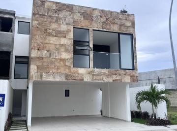 Casa de 3 habitaciones, Alvarado · Casa Residencial en Zona Premier de Punto Lomas (Riviera Veracruzana)