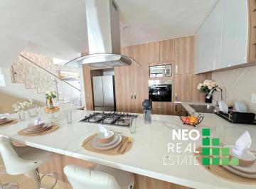 Casa de 3 habitaciones, El Marqués · Casa de Lujo en Venta, en Zire
