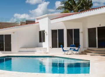 Casa de 4 habitaciones, Solidaridad · Casa en Venta en Playacar Fase 1