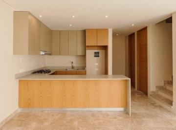 Casa de 4 habitaciones, Benito Juárez · Casa de Tres Pisos en Arbolada